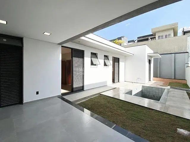 Casa 3 quartos e 4 banheiros, à venda, no bairro Brigadeiro Tobias em Sorocaba