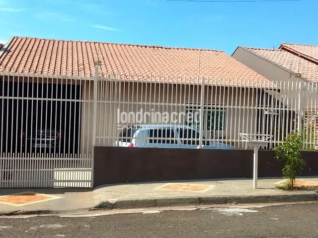 Casa com 210m² 3 quartos e 2 banheiros, à venda, no bairro Conjunto Residencial Marajoara em Londrina