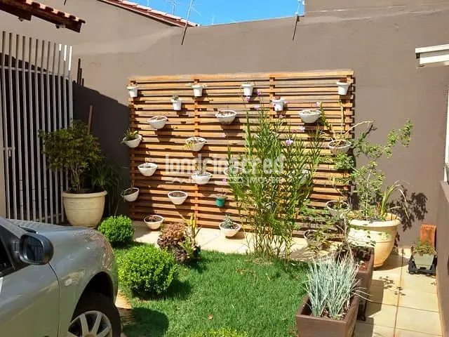 Casa com 210m² 3 quartos e 2 banheiros, à venda, no bairro Conjunto Residencial Marajoara em Londrina