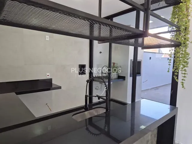 Casa com 154m² 3 quartos e 2 banheiros, à venda, no bairro Jardim Novo Horizonte em Sorocaba
