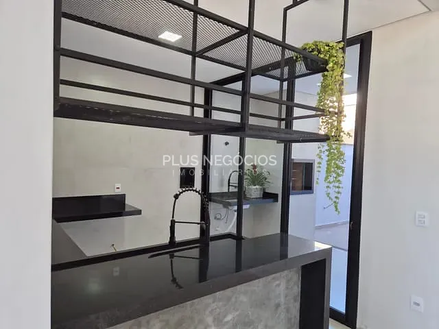 Casa com 154m² 3 quartos e 2 banheiros, à venda, no bairro Jardim Novo Horizonte em Sorocaba