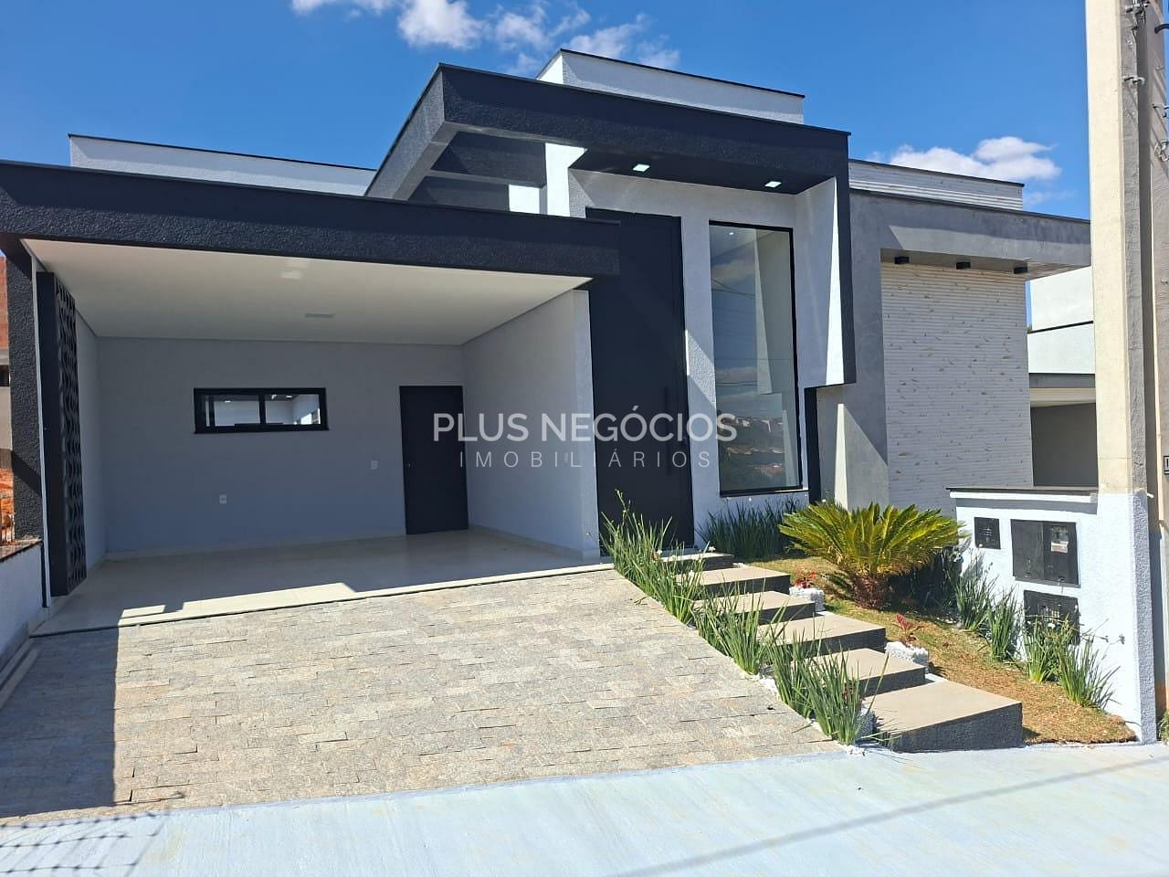 Casa à venda com 3 quartos, 143m² - Foto 2