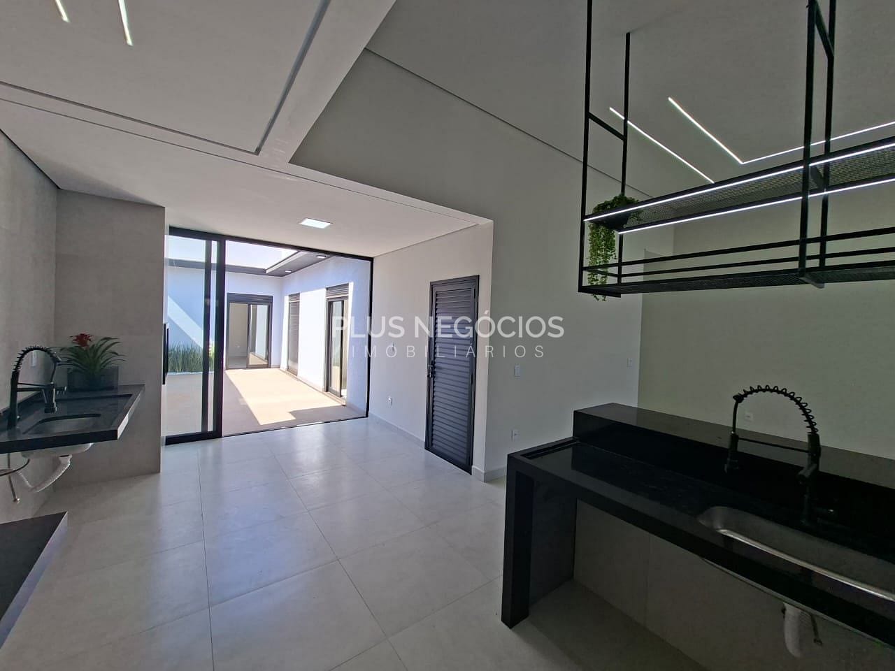 Casa à venda com 3 quartos, 143m² - Foto 7