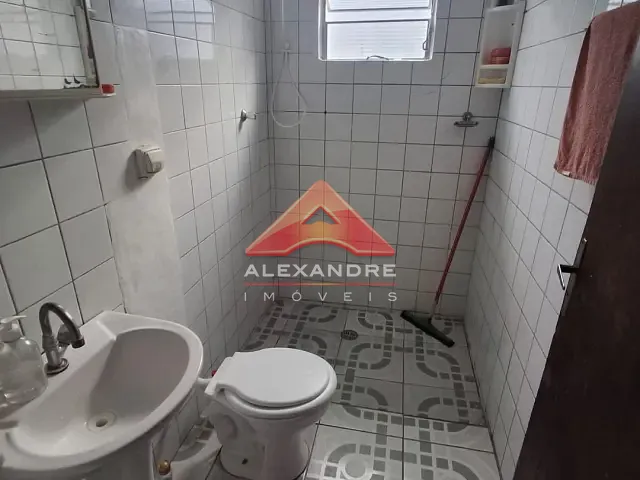 Casa com 125m² 3 quartos e 1 banheiro, à venda, no bairro Cidade Jardim em Jacareí