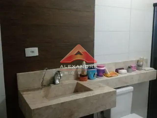 Casa 3 quartos e 1 banheiro, à venda, no bairro Jardim Santo Onofre em São José dos Campos