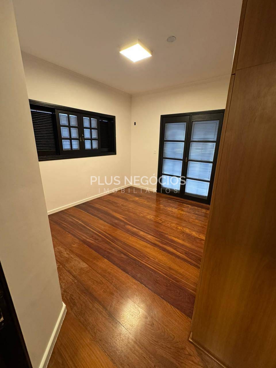 Casa para alugar com 7 quartos, 312m² - Foto 20