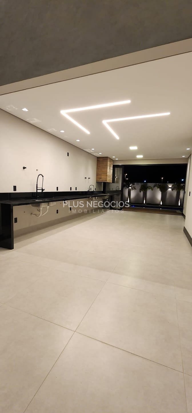 Casa à venda com 3 quartos, 313m² - Foto 10