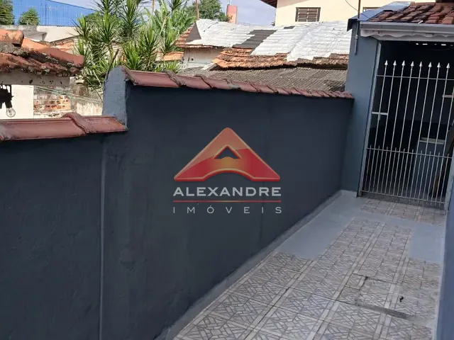 Casa 2 quartos e 1 banheiro, para alugar, no bairro Vila Tatetuba em São José dos Campos
