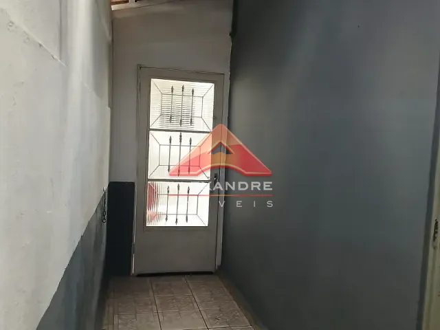 Casa 2 quartos e 1 banheiro, para alugar, no bairro Vila Tatetuba em São José dos Campos