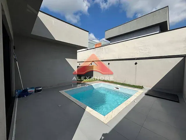 Casa com 300m² 3 quartos e 2 banheiros, à venda, no bairro Bairro do Grama em Caçapava