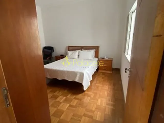 Casa com 305m² 3 quartos e 2 banheiros, à venda, no bairro Centro em Tremembé