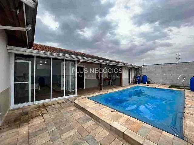 Casa 3 quartos e 2 banheiros, à venda, no bairro Jardim Ibiti do Paço em Sorocaba