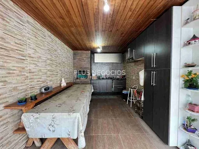 Casa 3 quartos e 2 banheiros, à venda, no bairro Jardim Ibiti do Paço em Sorocaba