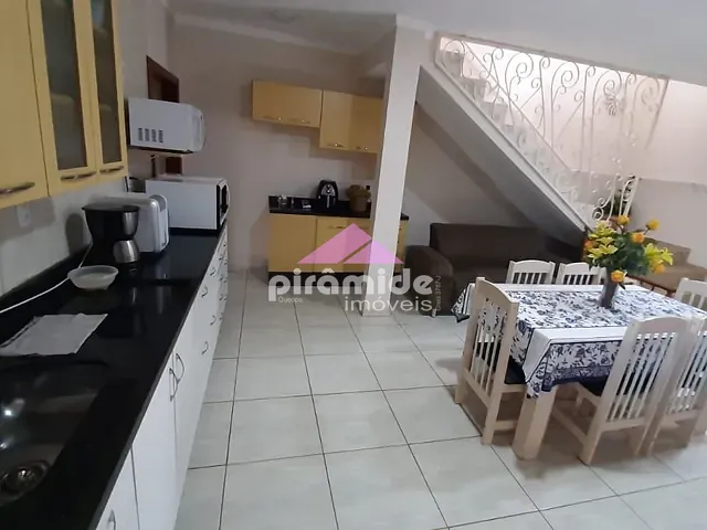 Casa com 150m² 3 quartos e 3 banheiros, à venda, no bairro Jardim Santa Júlia em São José dos Campos
