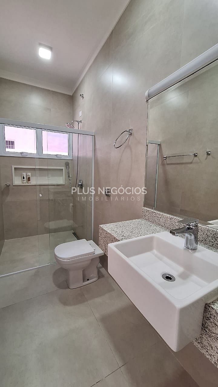 Casa à venda com 3 quartos, 296m² - Foto 18