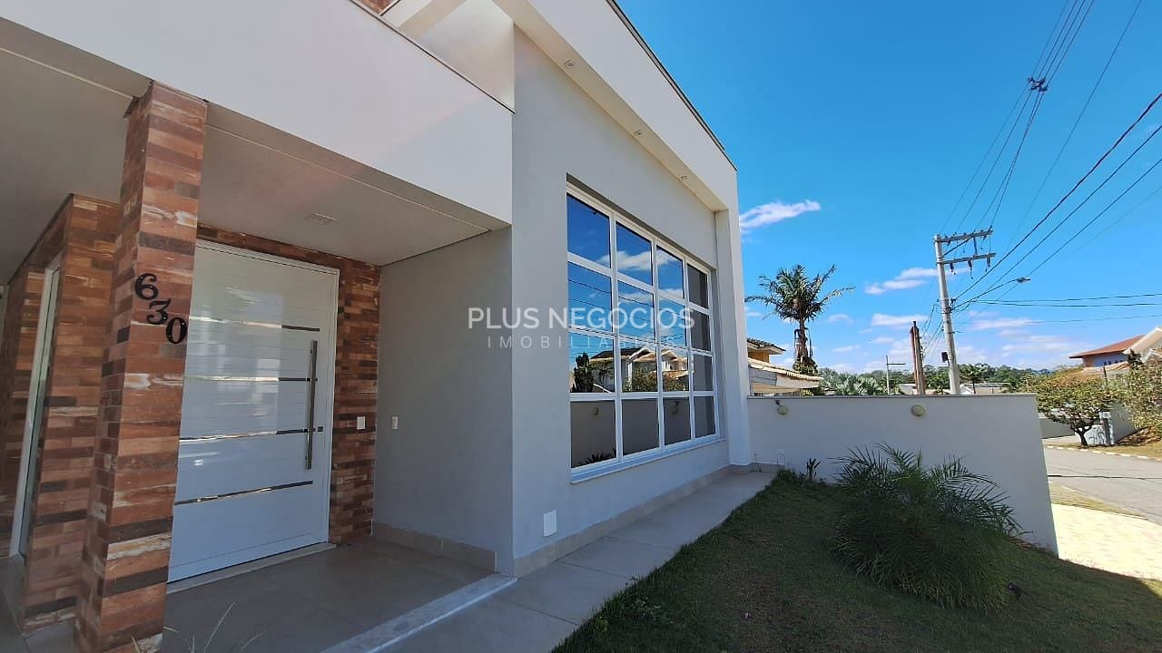 Casa à venda com 3 quartos, 296m² - Foto 3
