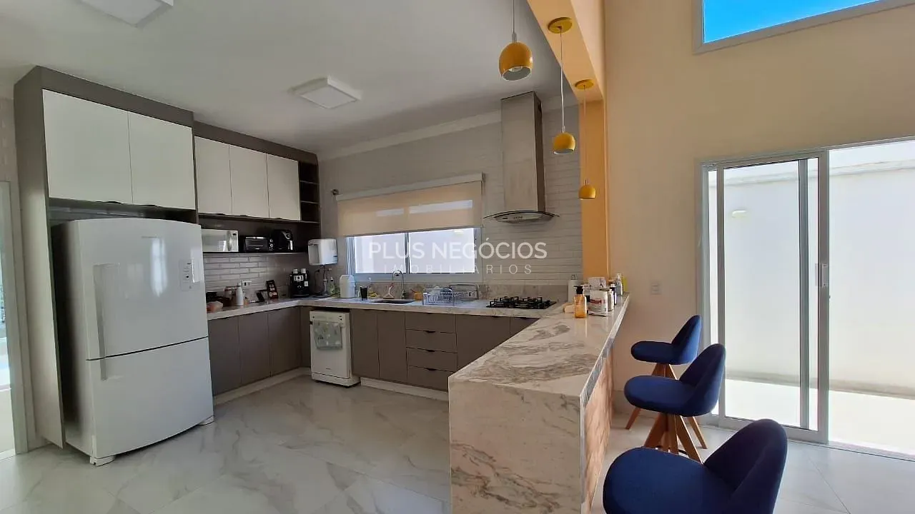 Casa, 3 quartos, 296 m² - Foto 8