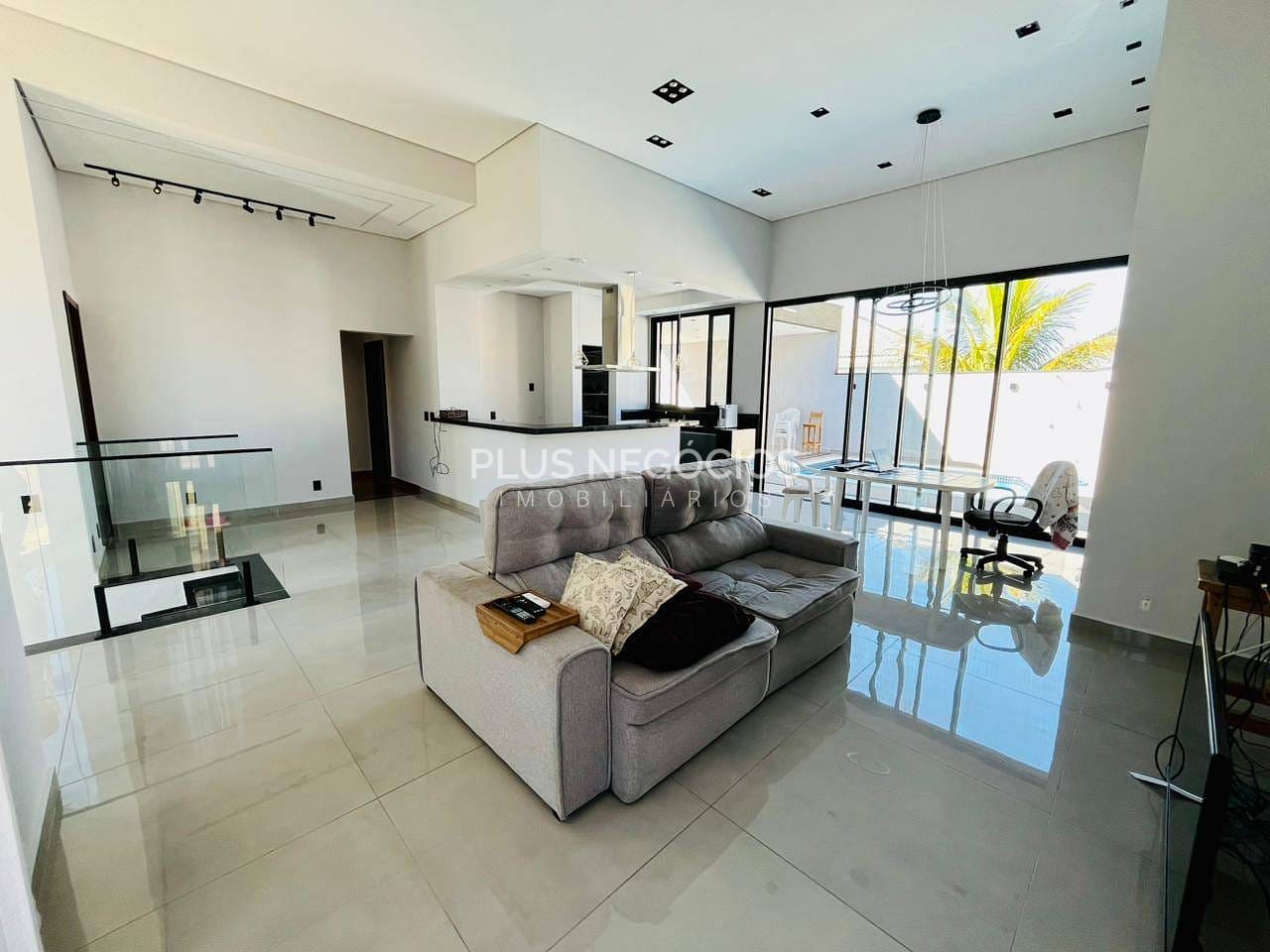 Casa à venda com 3 quartos, 268m² - Foto 5
