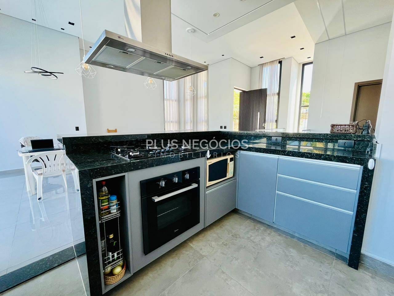 Casa à venda com 3 quartos, 268m² - Foto 8