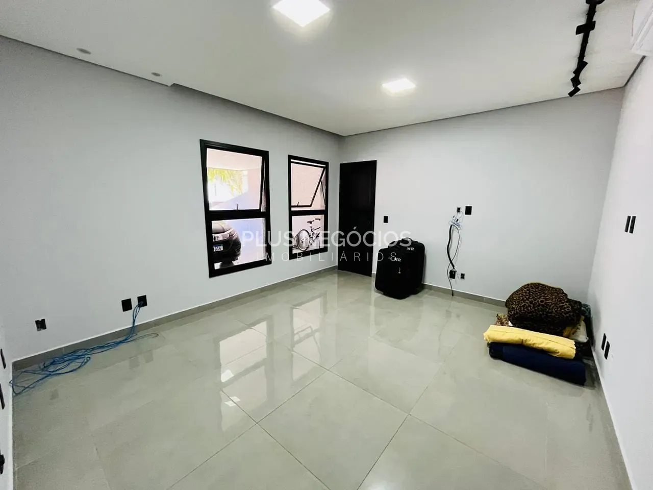 Casa, 3 quartos, 268 m² - Foto 24