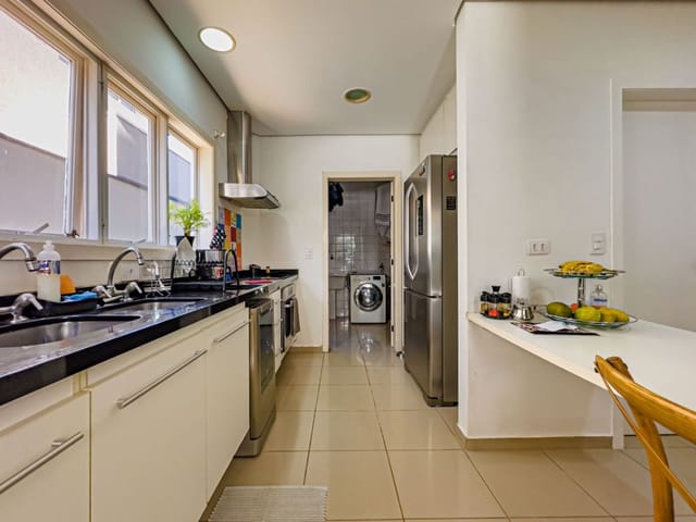 Casa com 400m² 3 quartos e 5 banheiros, à venda, no bairro Alphaville em Santana de Parnaíba