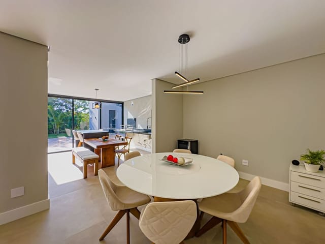 Casa com 400m² 3 quartos e 5 banheiros, à venda, no bairro Alphaville em Santana de Parnaíba