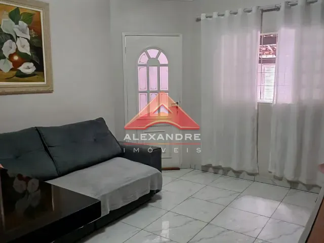 Casa 2 quartos e 2 banheiros, à venda, no bairro Conjunto Residencial Galo Branco em São José dos Campos