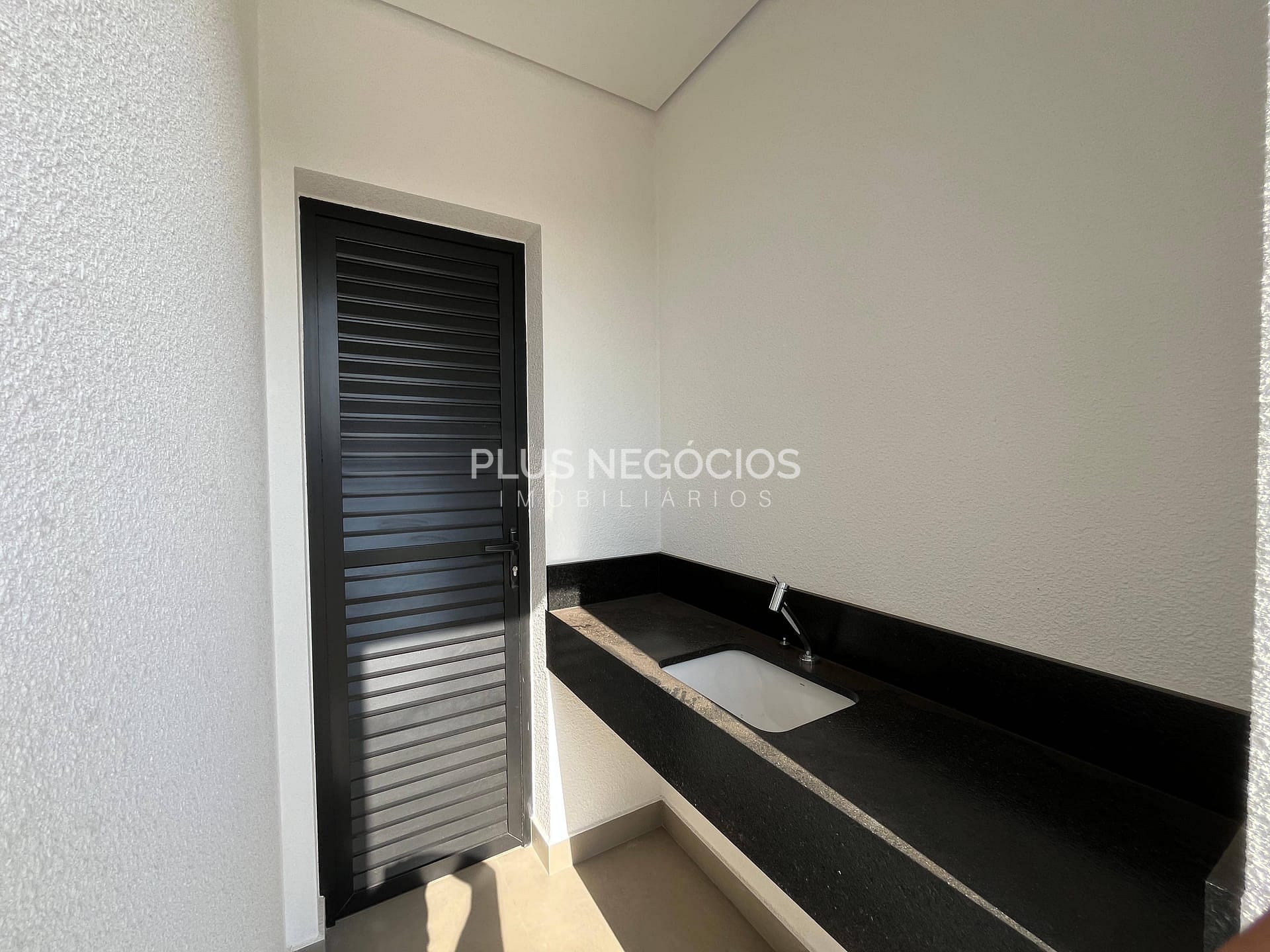 Casa à venda com 3 quartos, 378m² - Foto 26