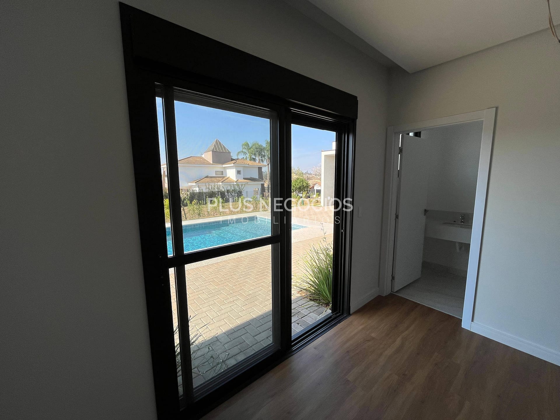 Casa à venda com 3 quartos, 378m² - Foto 16