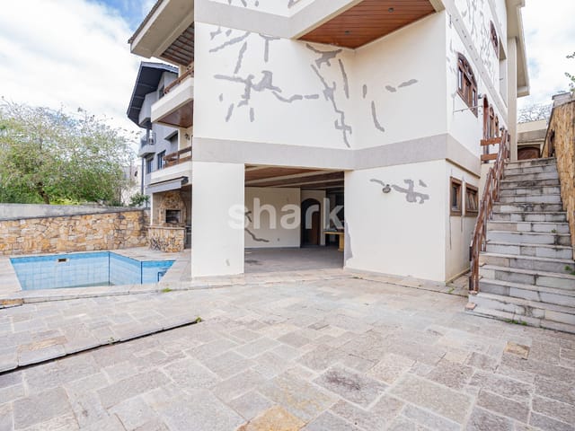 Casa com 360m² 4 quartos e 6 banheiros, à venda, no bairro Alphaville em Santana de Parnaíba