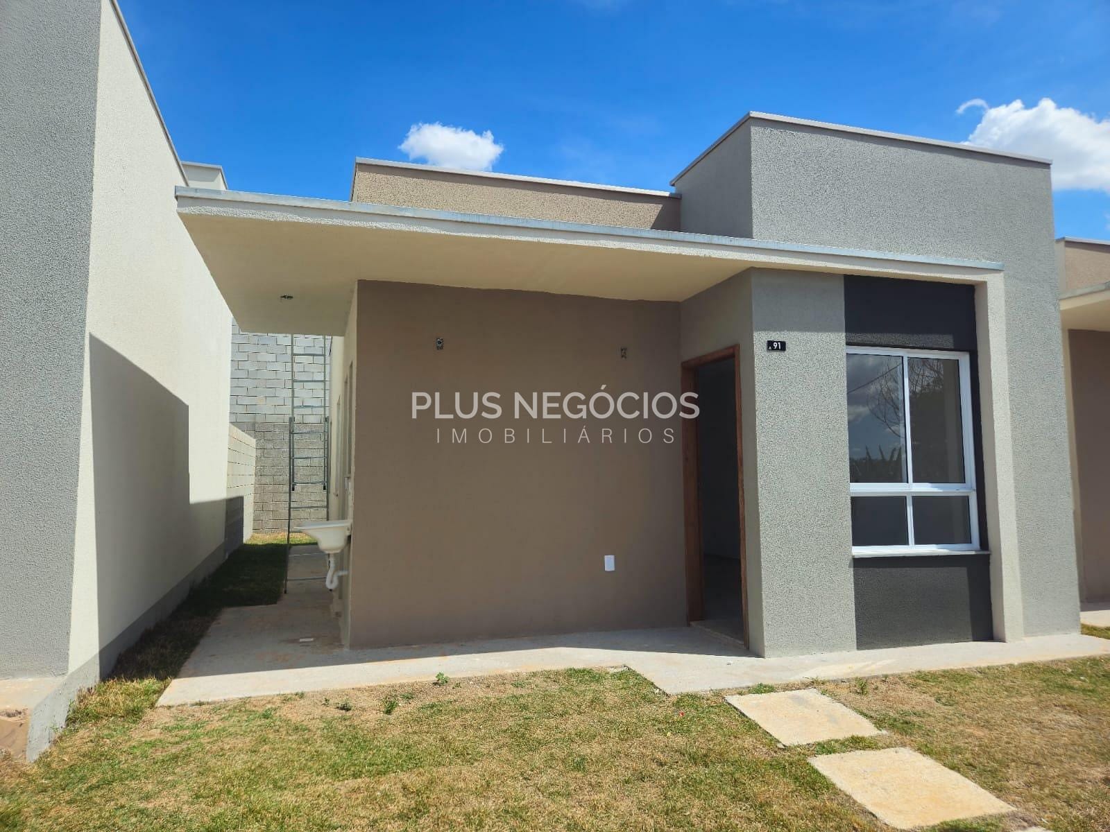 Casa, 2 quartos, 53 m² - Foto 1
