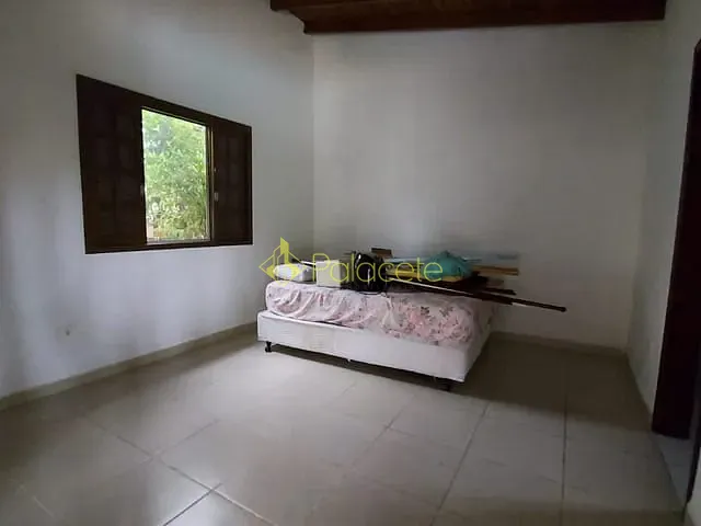Casa com 700m² 4 quartos e 3 banheiros, à venda, no bairro Horto em Ubatuba