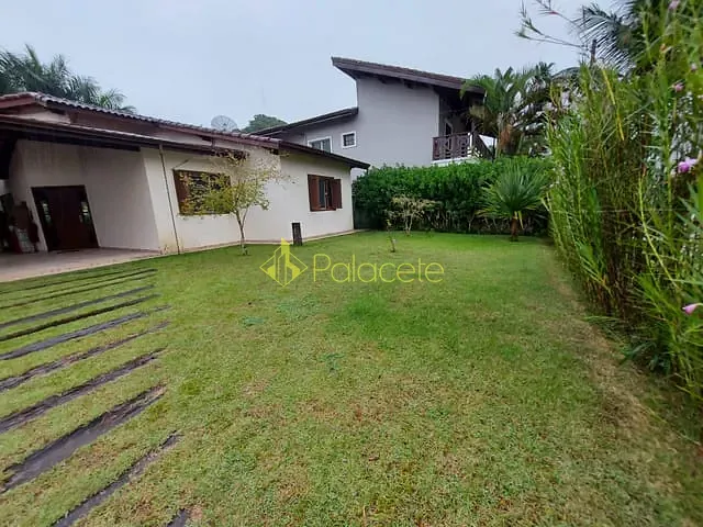Casa com 700m² 4 quartos e 3 banheiros, à venda, no bairro Horto em Ubatuba