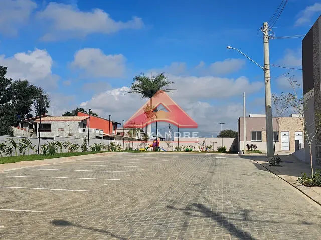 Casa 2 quartos e 1 banheiro, à venda, no bairro Eugênio de Mello em São José dos Campos