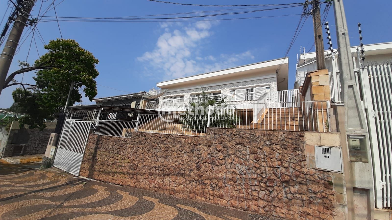 Casa, 3 quartos, 223 m² - Foto 1