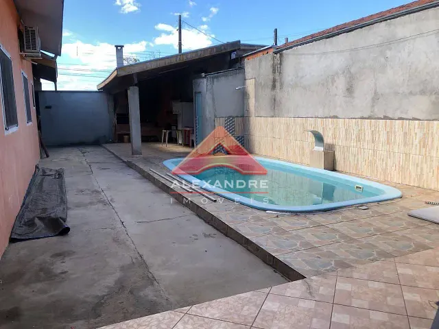 Casa 3 quartos e 2 banheiros, à venda, no bairro Jardim Santa Inês I em São José dos Campos