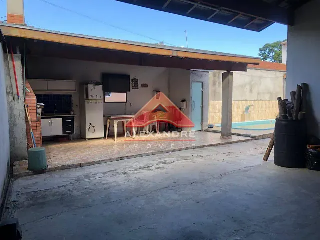 Casa 3 quartos e 2 banheiros, à venda, no bairro Jardim Santa Inês I em São José dos Campos