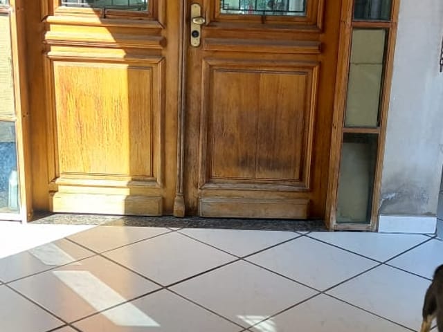 Casa com 429m² 5 quartos e 3 banheiros, à venda, no bairro Jardim Rosely em Pindamonhangaba
