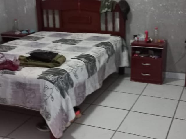 Casa com 429m² 5 quartos e 3 banheiros, à venda, no bairro Jardim Rosely em Pindamonhangaba