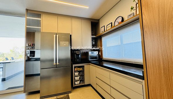 Casa, 4 quartos, 270 m² - Foto 4