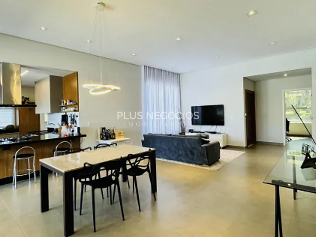 Casa com 1166m² 4 quartos e 5 banheiros, à venda, no bairro Reserva São José em Salto de Pirapora