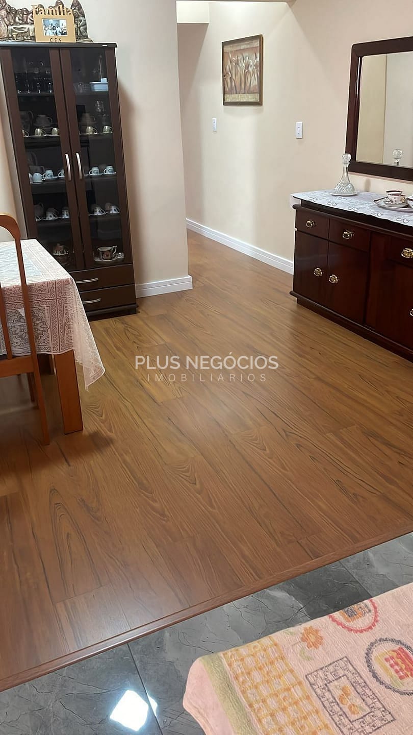 Casa à venda com 3 quartos, 147m² - Foto 7