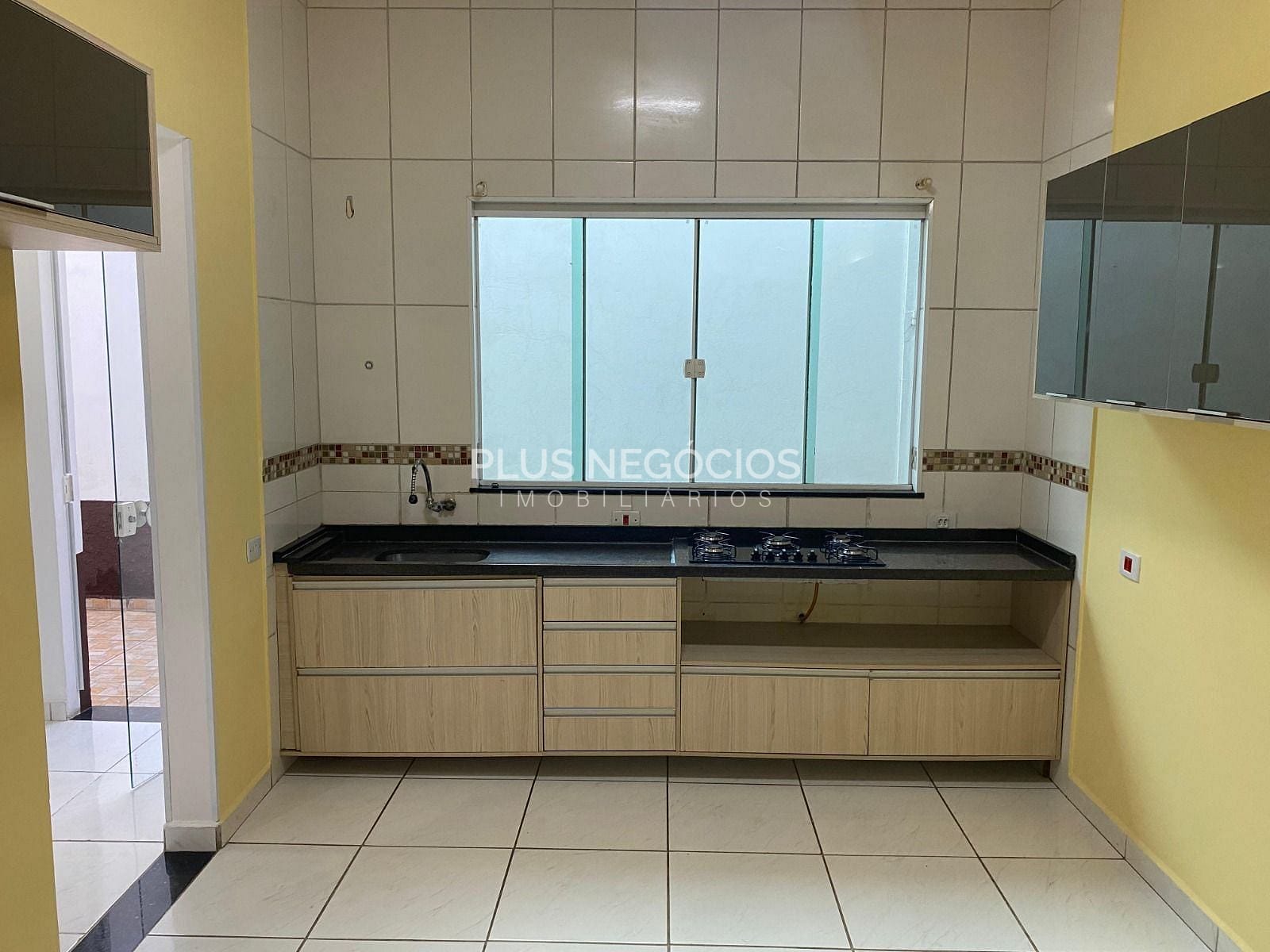 Casa para alugar com 3 quartos, 180m² - Foto 11