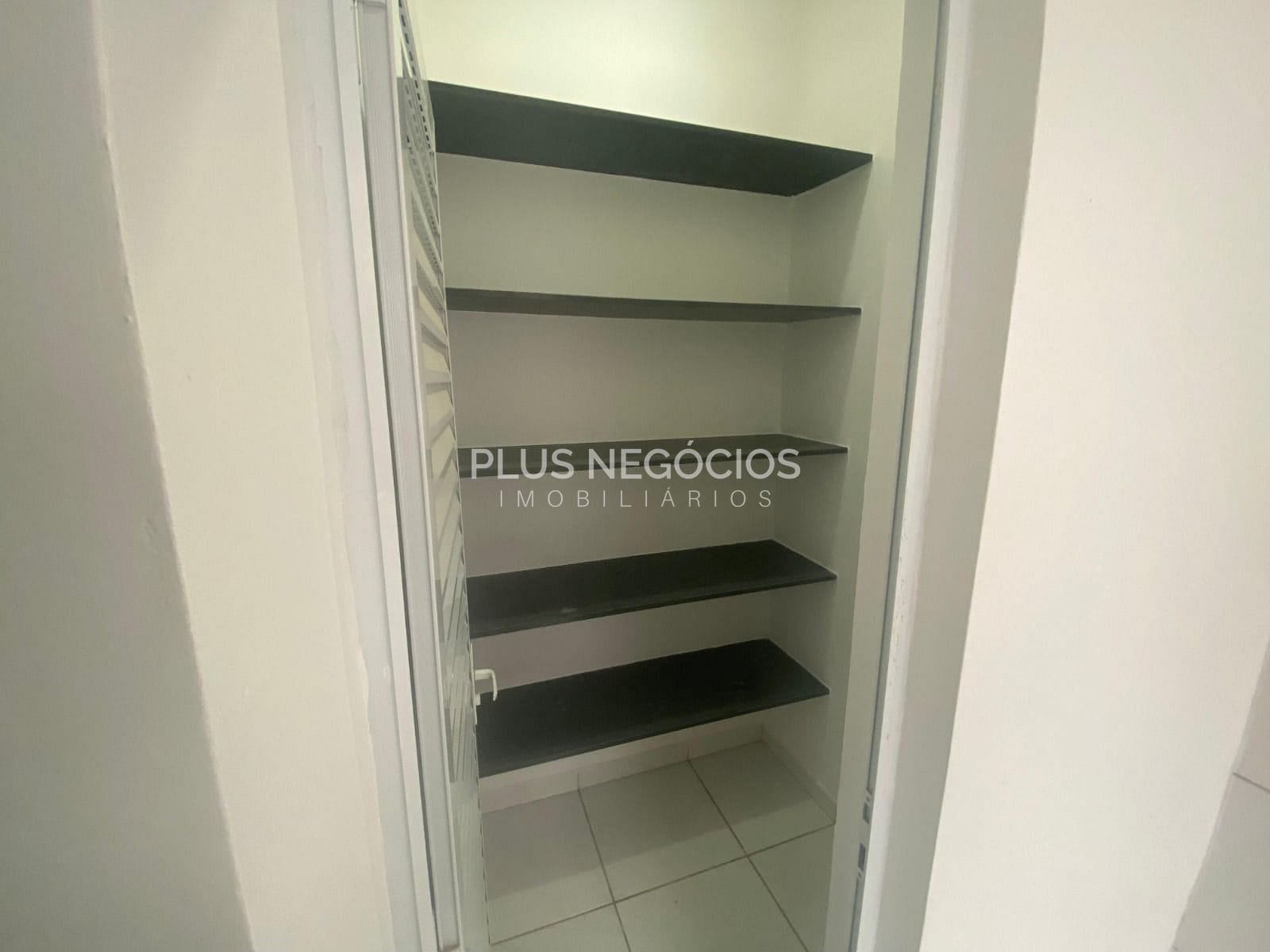 Casa para alugar com 3 quartos, 180m² - Foto 14