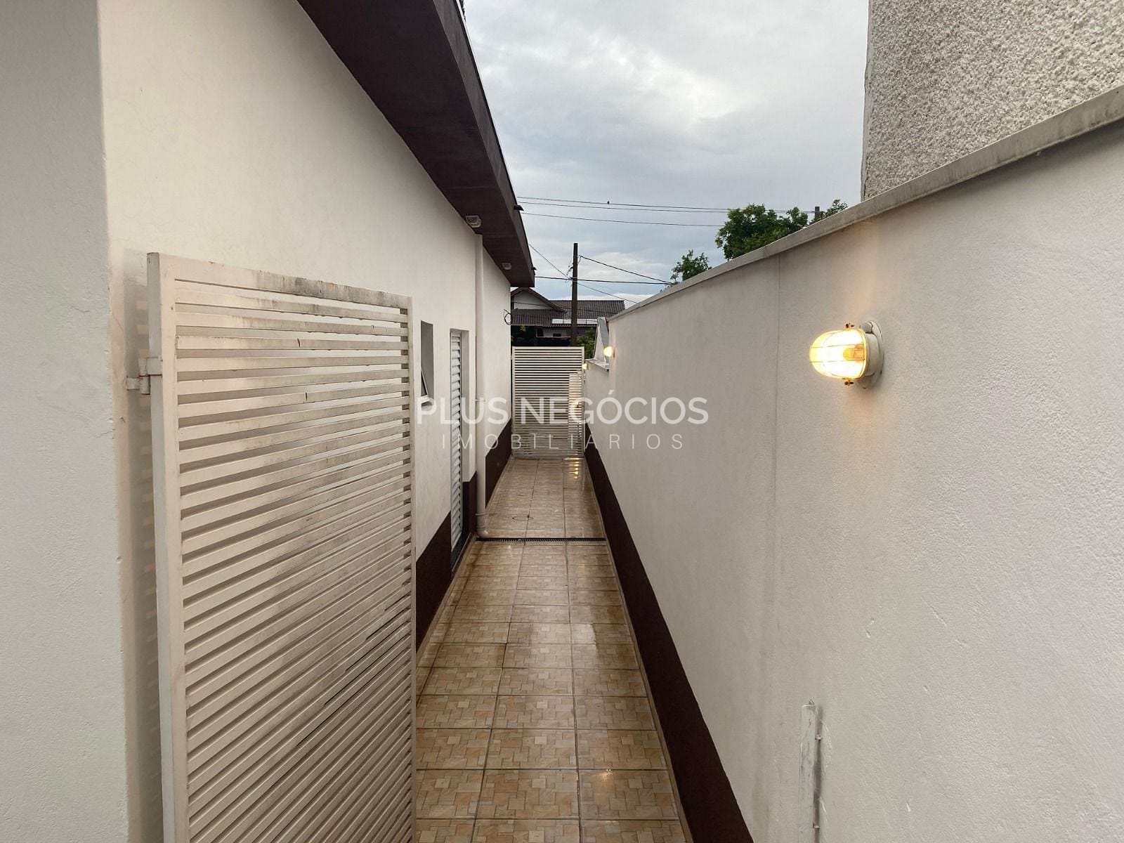 Casa para alugar com 3 quartos, 180m² - Foto 19