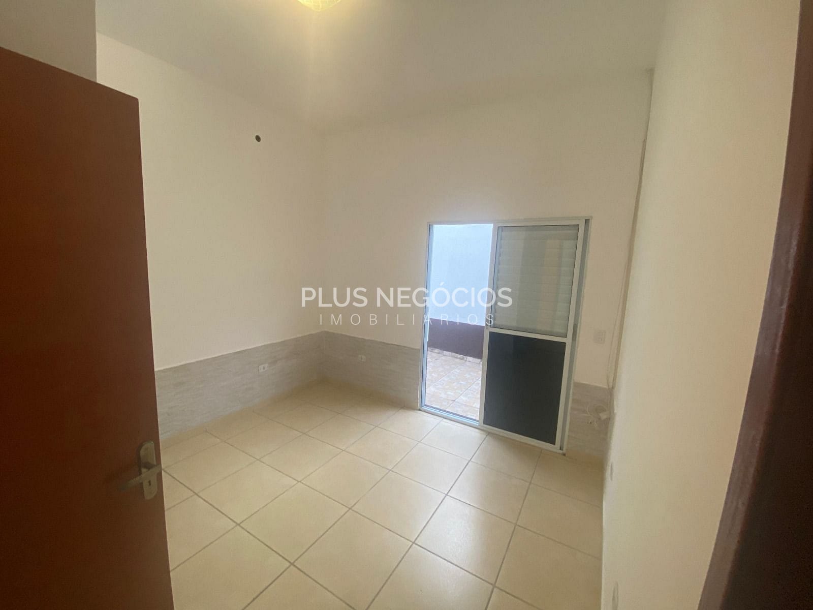 Casa para alugar com 3 quartos, 180m² - Foto 25