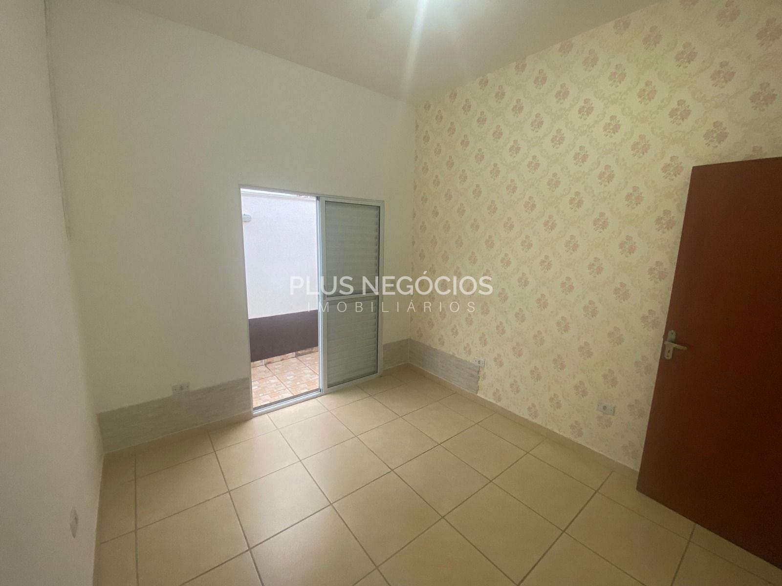 Casa para alugar com 3 quartos, 180m² - Foto 30