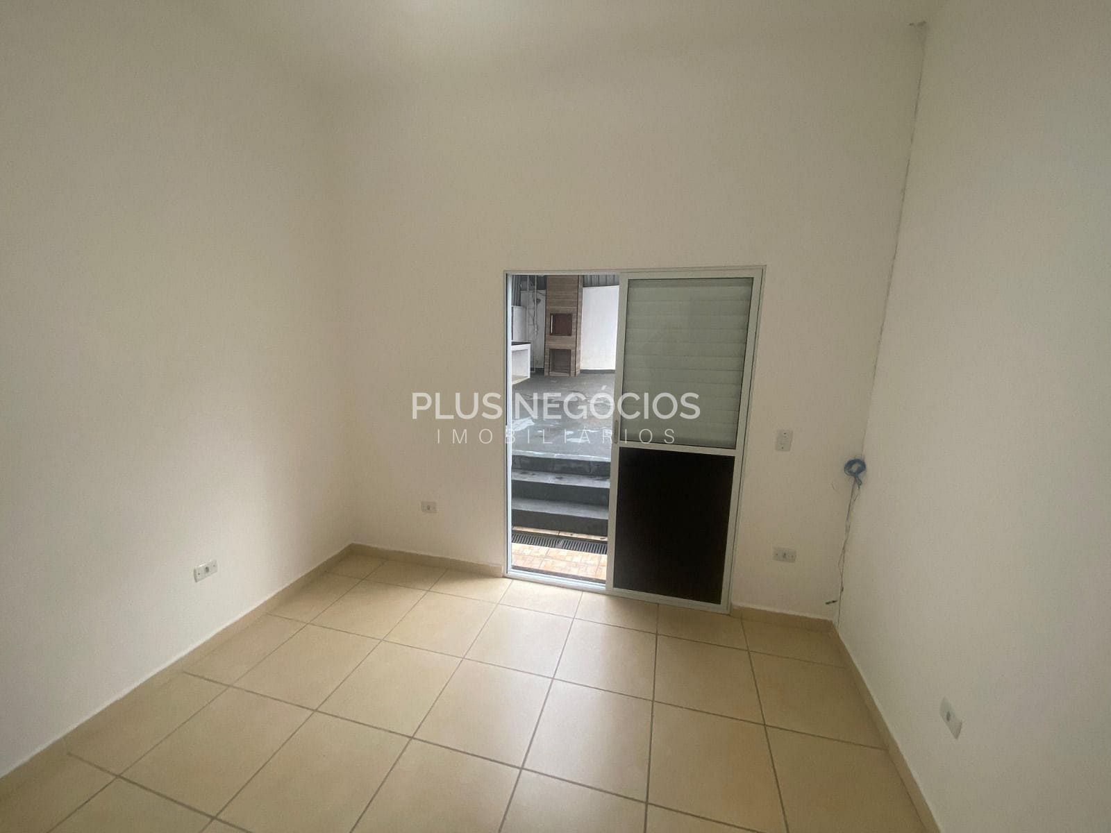 Casa para alugar com 3 quartos, 180m² - Foto 32