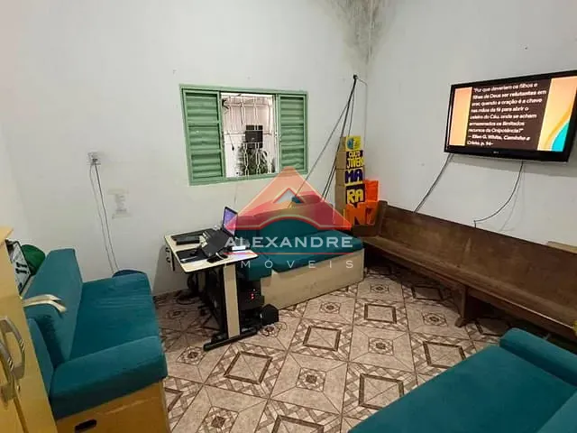 Casa 2 quartos e 2 banheiros, à venda, no bairro Jardim Santa Inês I em São José dos Campos