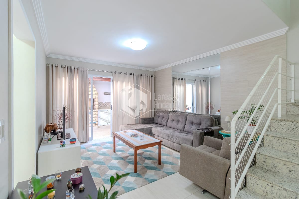 Casa, 3 quartos, 220 m² - Foto 1